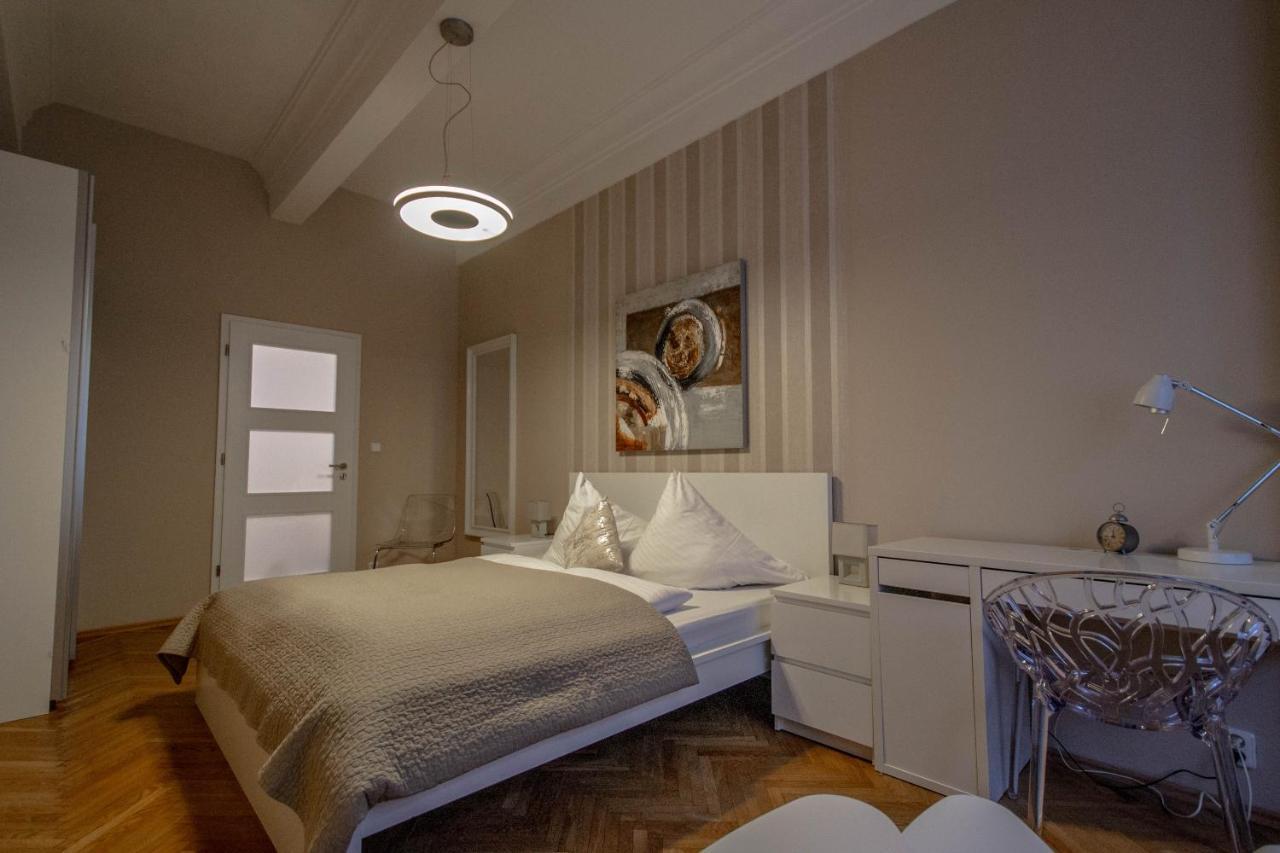 Design Apartment By Ruterra Prag Exterior foto
